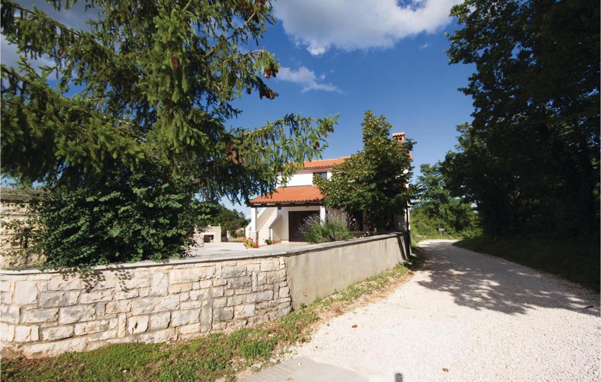 Amazing Apartment In Pazin With Wifi Katun Lindarski Dış mekan fotoğraf